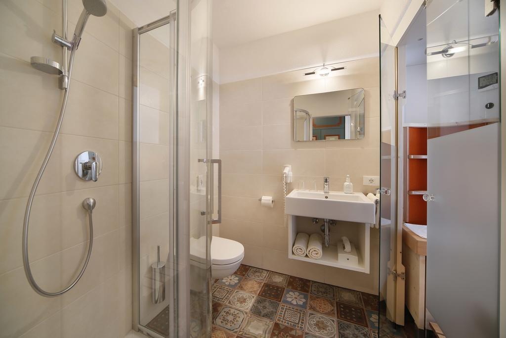 Parkhotel Tirolerhof Lagundo Ngoại thất bức ảnh