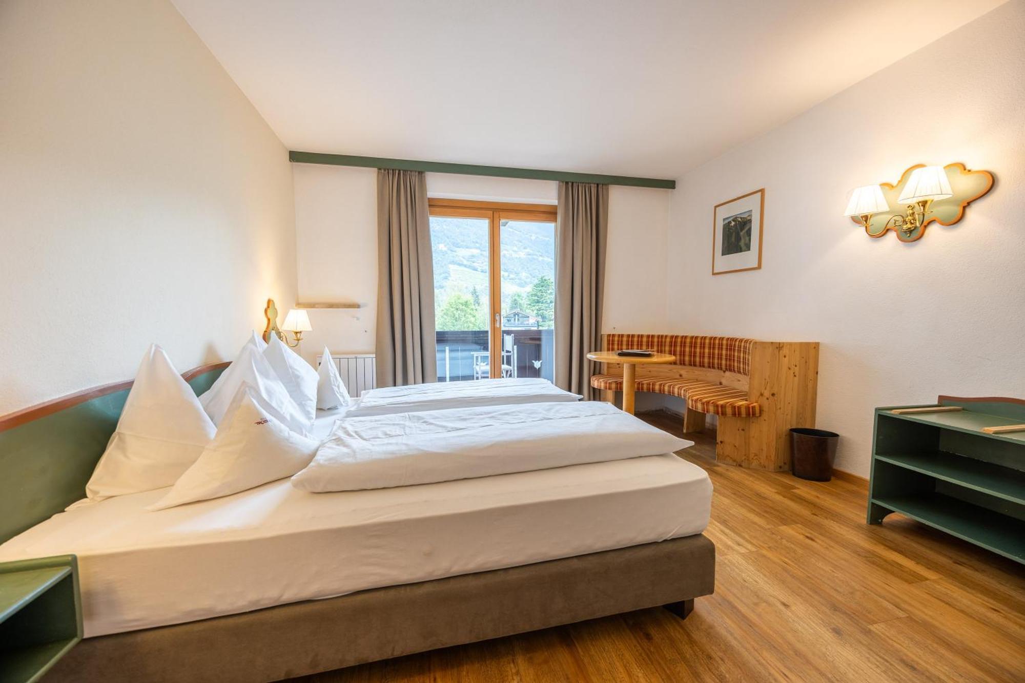 Parkhotel Tirolerhof Lagundo Ngoại thất bức ảnh